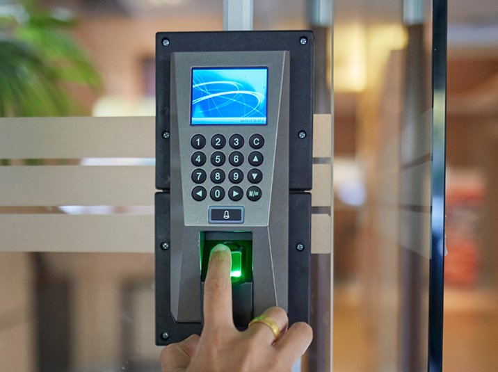 Fitted Lights work-familybathroom-snap-3